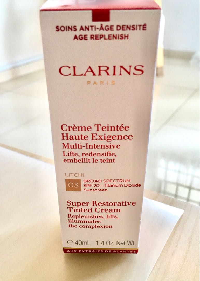 clarins super restorative tinted moisturiser