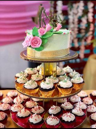 Cupcakes and cakes