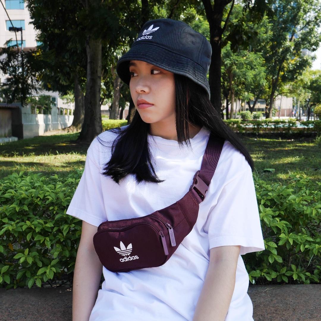 Adidas dv2402 best sale