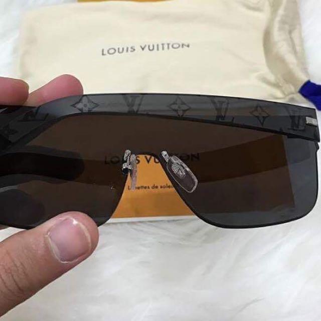 LV x Supreme City Mask Sunnies, Men's Fashion, Watches & Accessories, Cap &  Hats on Carousell