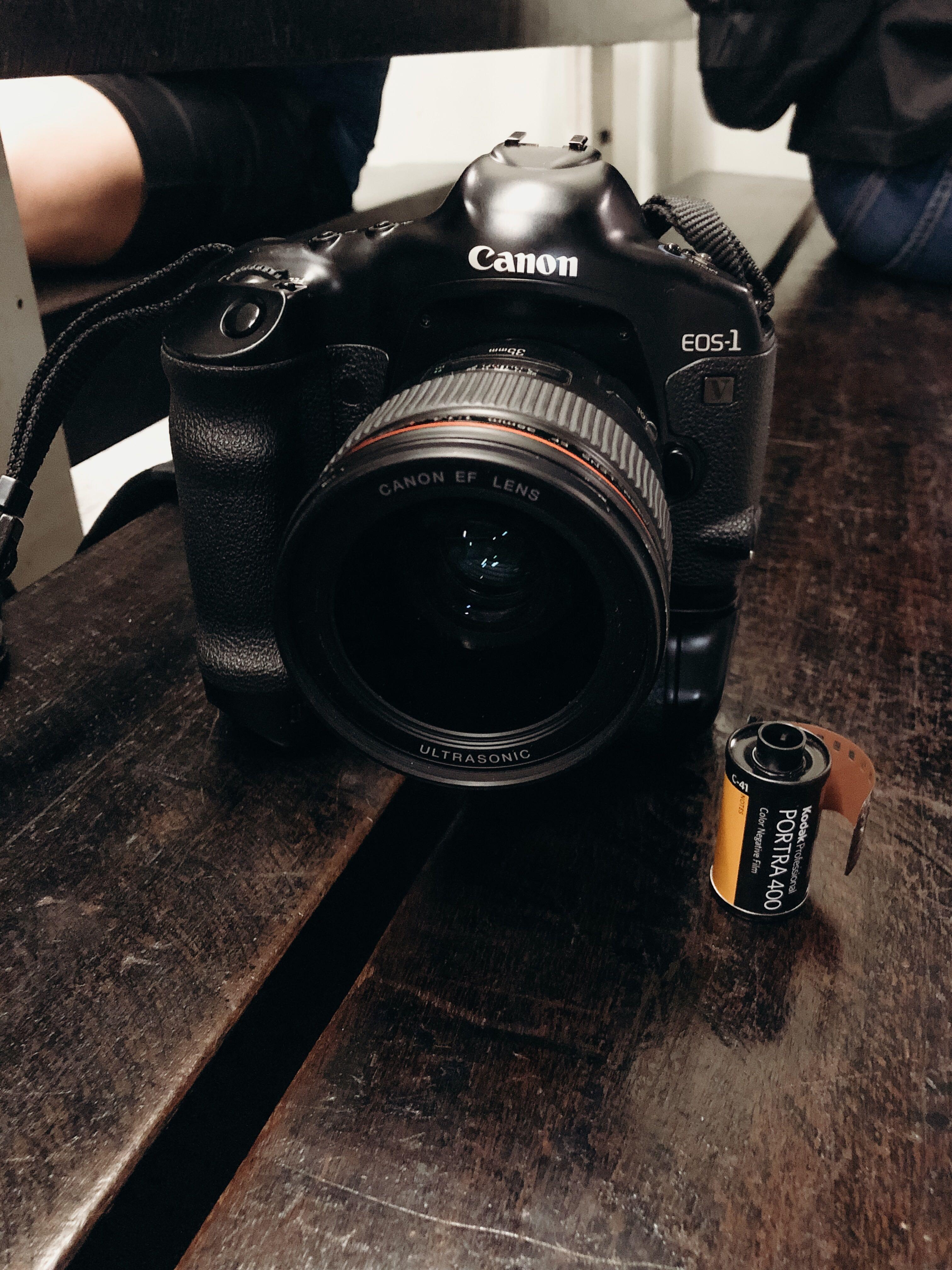 canon 1v hs