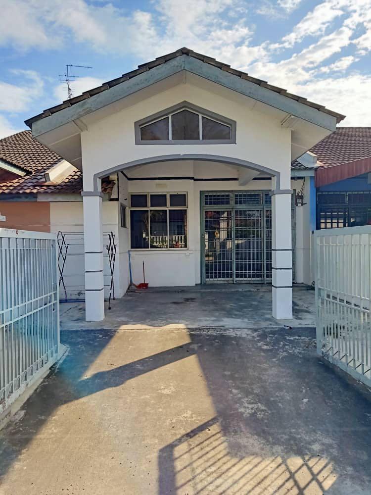 House For Rent At Taman Tanjung Puteri Resort Pasir Gudang Property Rentals On Carousell