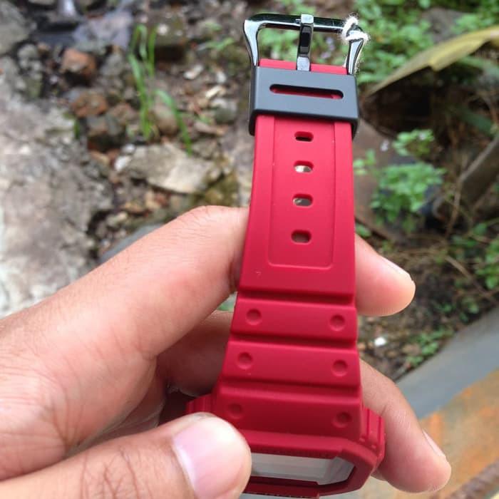Dw 5635 red out store