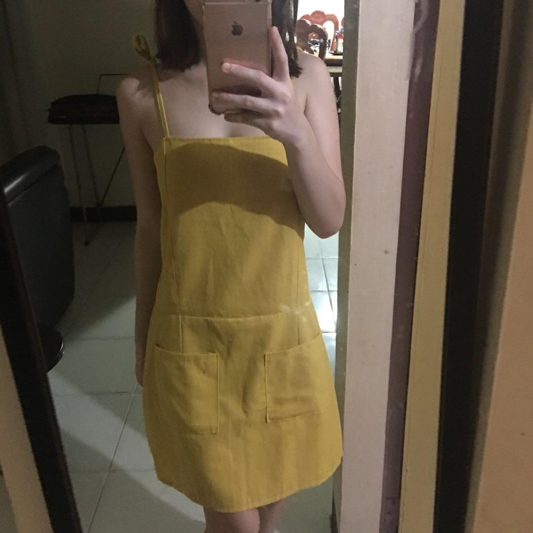 Lola & Daisies Inspired Dress (Category: Dresses) located in Quezon City. Submitted by jmdl_ (Listing ID 236772215, Image 1). Description: Best fits Medium-Semi Large frames Brand New.