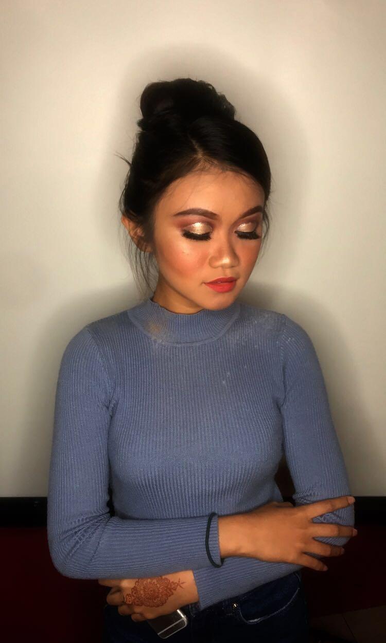 MAKEOVER (Category: Makeup) located in Singapore. Submitted by thriftedjunkies (Listing ID 3466554, Image 4). Description: Birthday Party, Prom Night, Engagement Party, Photoshoot.. Makeup & Hairdo Price Range: $70-$130.