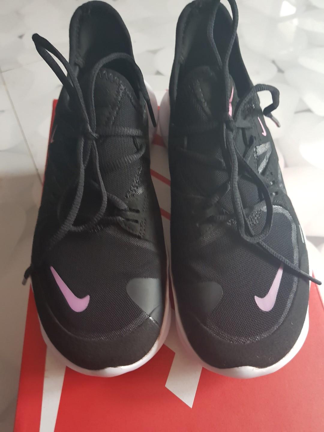 nike free pink