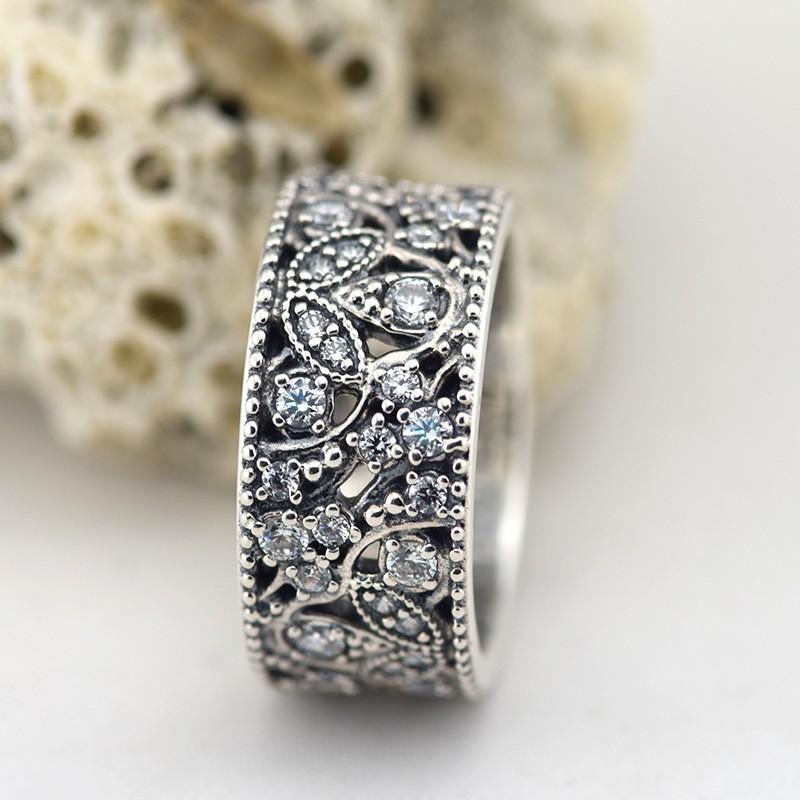 Shimmering discount leaves ring