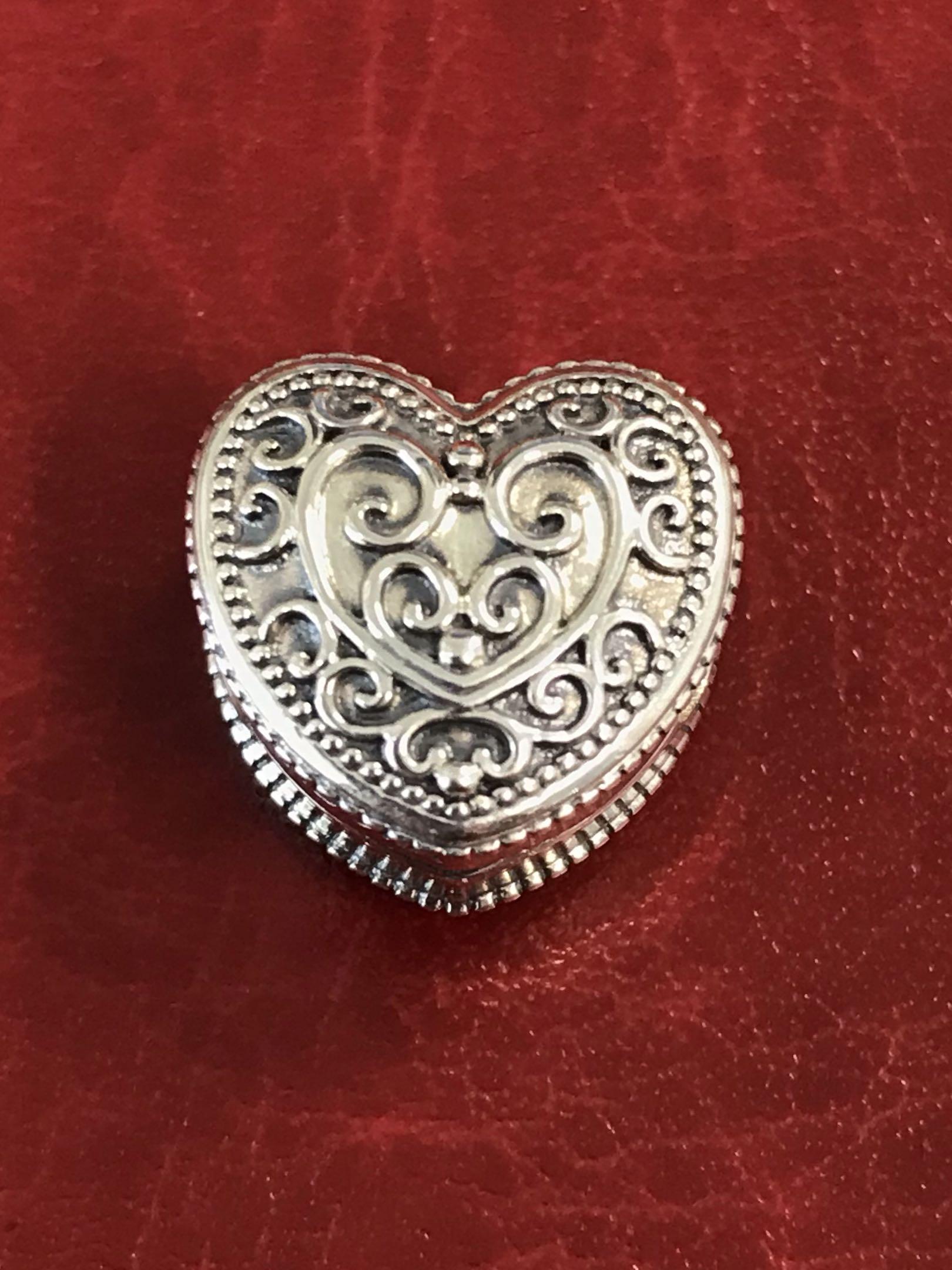 Enchanted heart clip sale