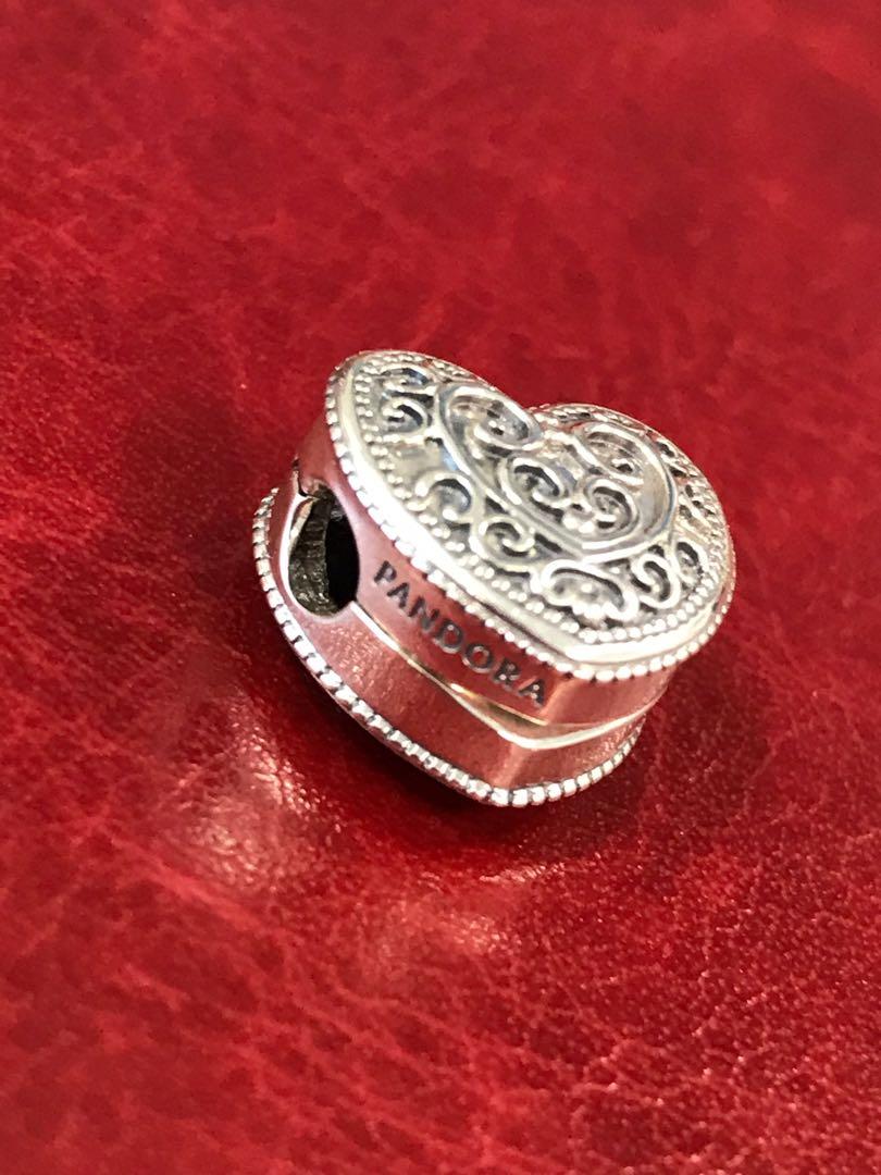 Enchanted heart clip deals