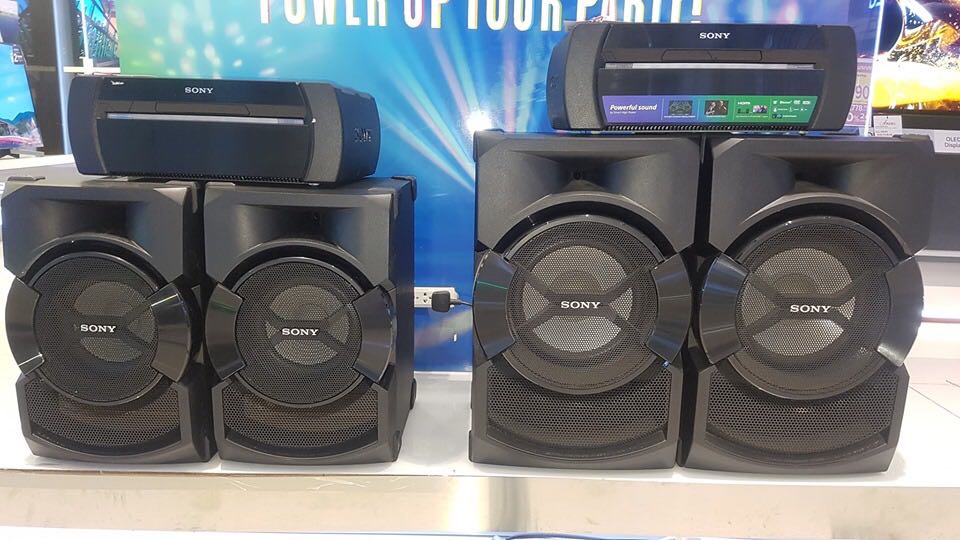 sony shake x10d watts