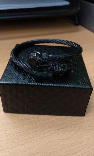 Black Skull Bracelet with free bracelet
