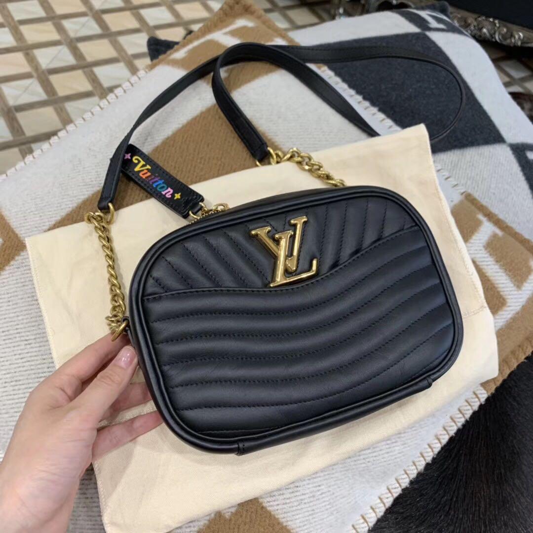 louis vuitton new wave camera bag