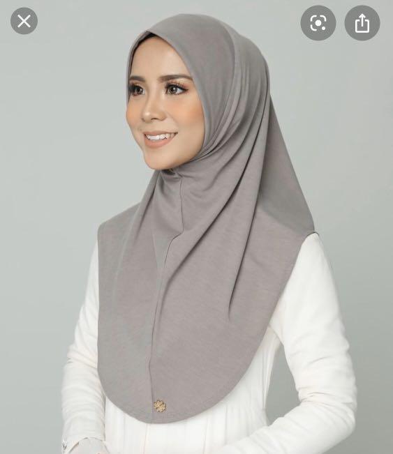 Cloverush Lilybelle M Slim In Ash Grey Muslimah Fashion Scarves On Carousell