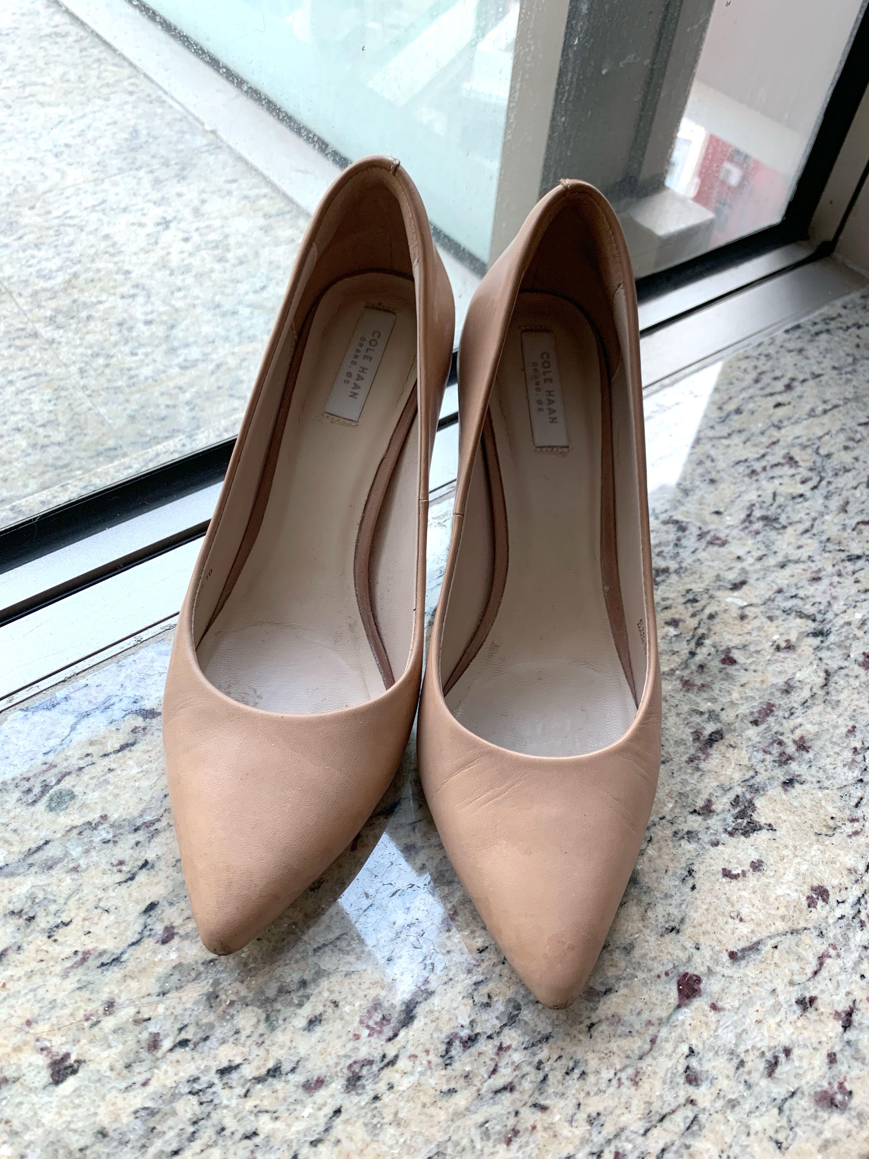comfortable nude pumps