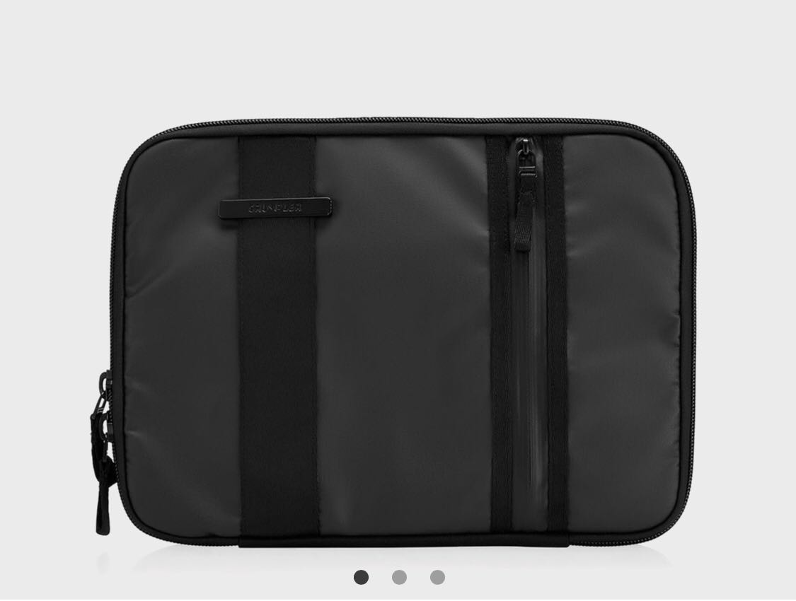 Crumpler Laptop Case / Sleeve (13 inch), Luxury, Bags & Wallets on Carousell