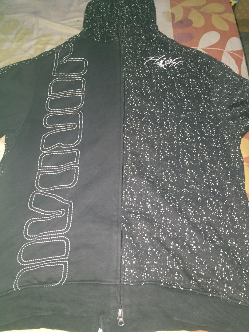 Jordan shirt jacket hoodie short (Category: Hoodies) located in Manila. Submitted by frenchfavor (Listing ID 255865709, Image 3). Description: Each po di po lahat ay 2500 9/10 condition no issue sale swap jordan caps,slides/hydro size 11 or gshock ga110 series or car amplifier or text me your best offer 09174637906 no reply means not interested in your offer thanks God bless.