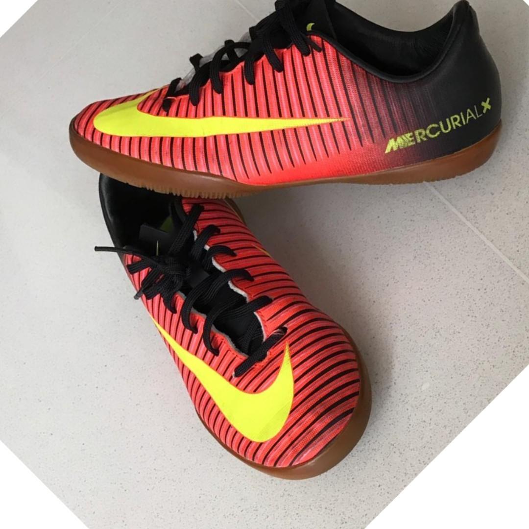 nike mercurial 35