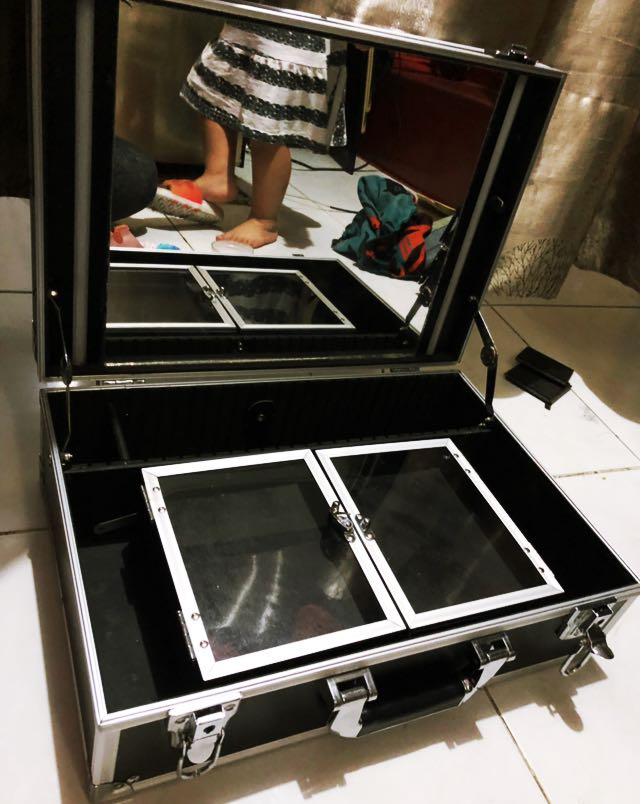 Make Up kit with make ups (Category: Makeup) located in Makati City. Submitted by Dmomlife (Listing ID 255748985, Image 3). Description: Super sale!! Good condition Walang sira Meet up makati or qc No haggling please.