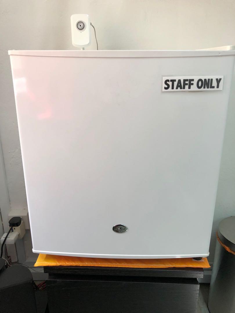 Mini Fridge Freezer Refrigerator Office Pantry Home Appliances