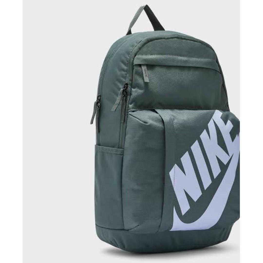 Nike elemental 25l backpack top
