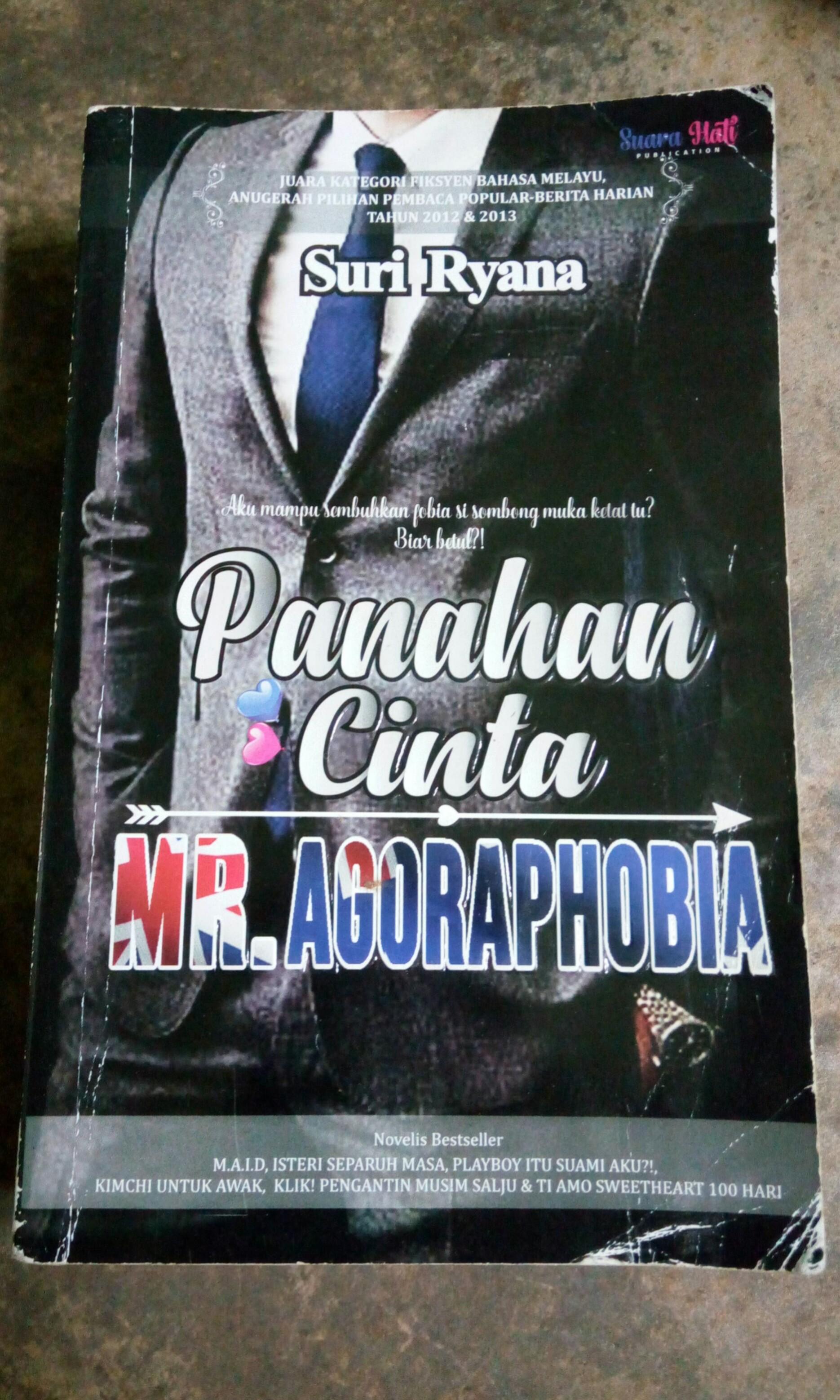 Novel Panahan Cinta Mr Agoraphobia Books Stationery Books On Carousell