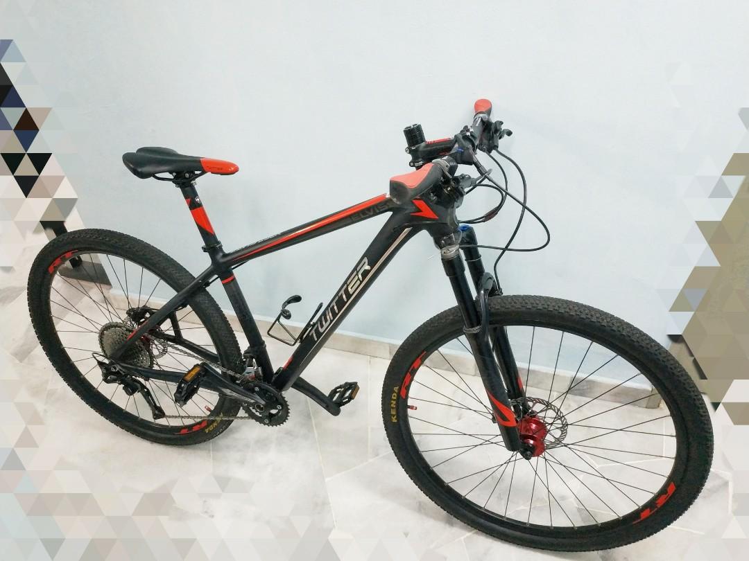 Twitter outlet elvis 29er