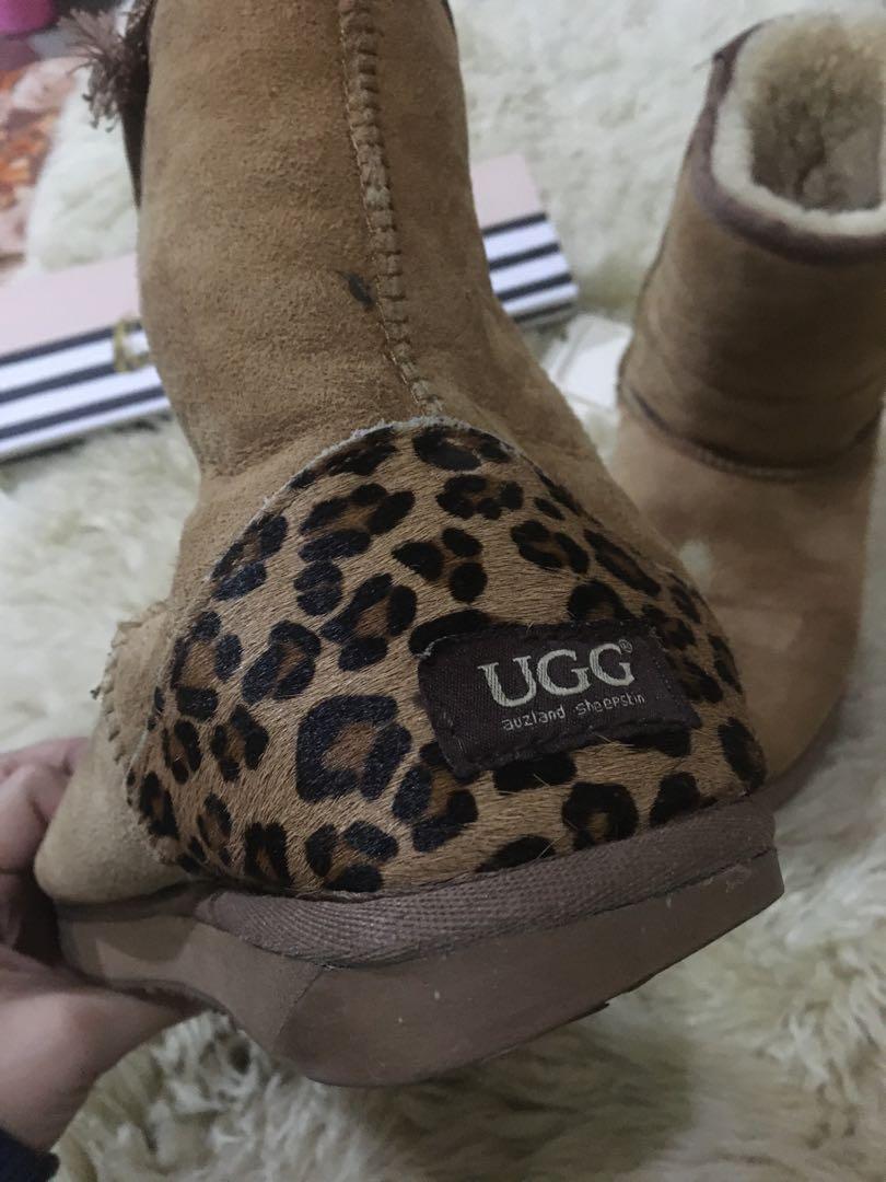UCG boots (Category: Boots) located in Amadeo. Submitted by stephambion (Listing ID 255883314, Image 2). Description: Japan surplus Please manage expectation! Color may differ due to lighting. Issue and details posted on pic. No return/no exchange! Shipping via J&T only! .