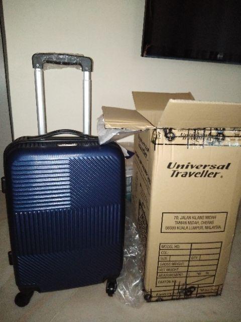 universal traveller luggage review