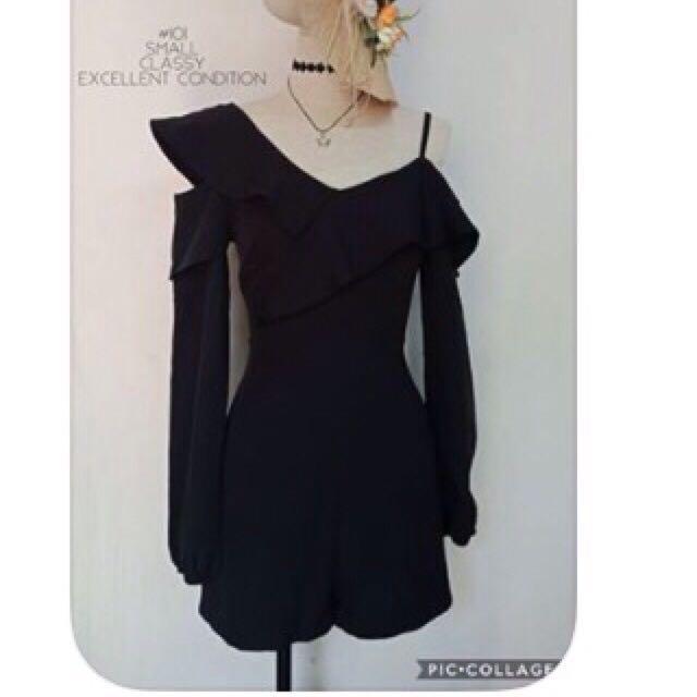 Zaful inspired Black rompers (Category: Rompers) located in Cebu City. Submitted by kating0119 (Listing ID 255873996, Image 1). Description: Fits S-SM. Zaful inspired rompers. Excellent condition (never been used). Very Classy when worn. #rompersph #rompers.