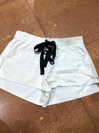 White Shorts Zara