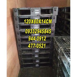 paleta plastic pallet slightly use