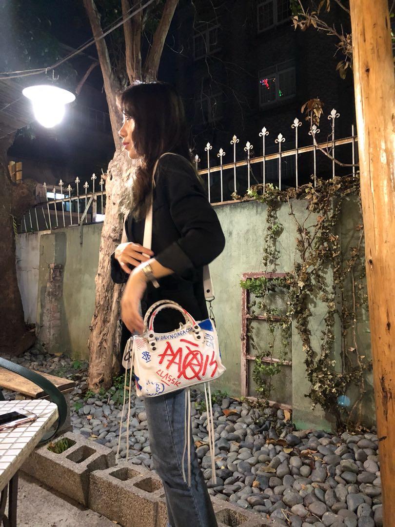 Balenciaga mini graffiti 2025