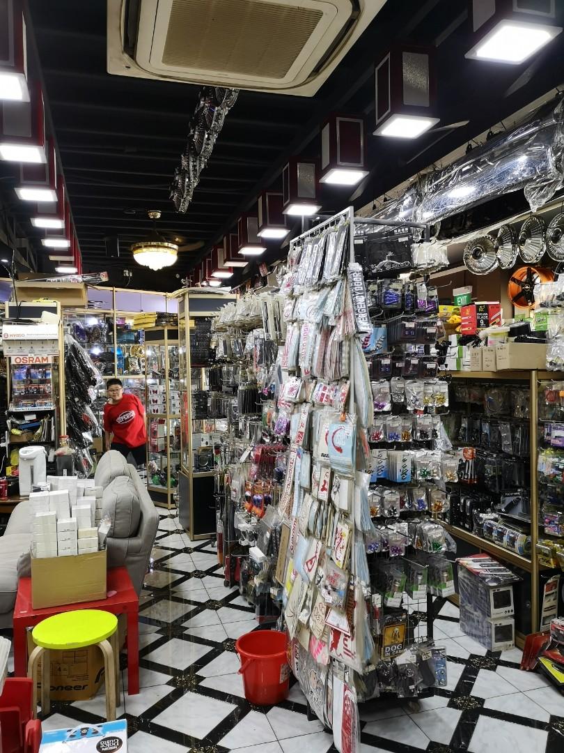 Car accessories shop kaki shop bukit