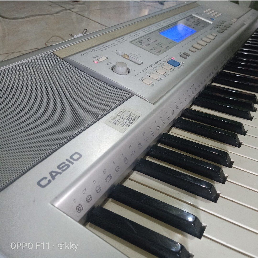 Casio CTK810 Touch Response 61 Keys Keyboard with Adapter, Hobbies
