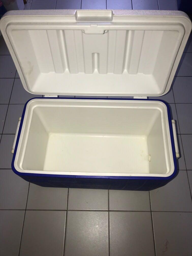 Coleman 48 Quart (45l) Cooler 5248, Sports Equipment, Hiking & Camping