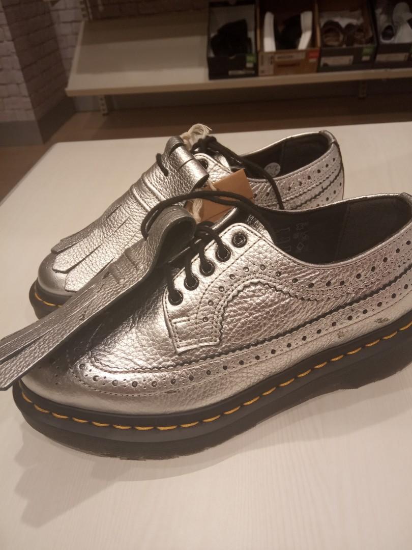 Dr Martens Silver Santos Fesyen Wanita Sepatu di Carousell