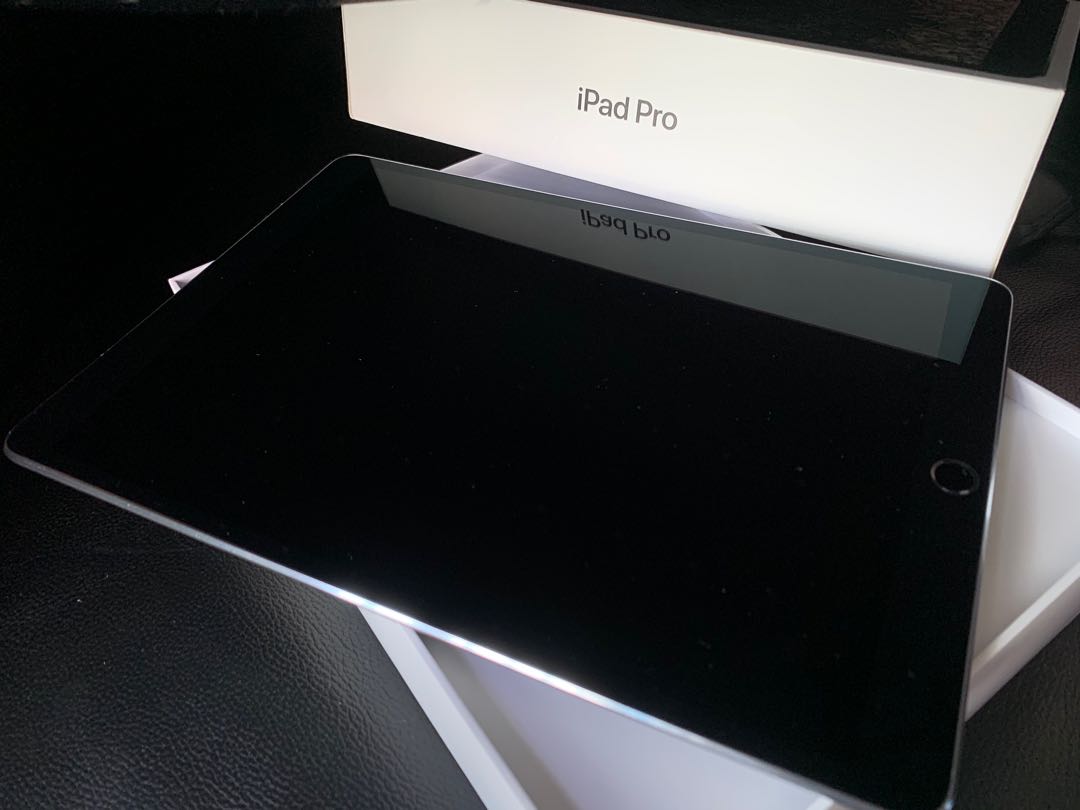 [Price Reduced] iPad Pro (10.5-inch) Wi-Fi + Cellular