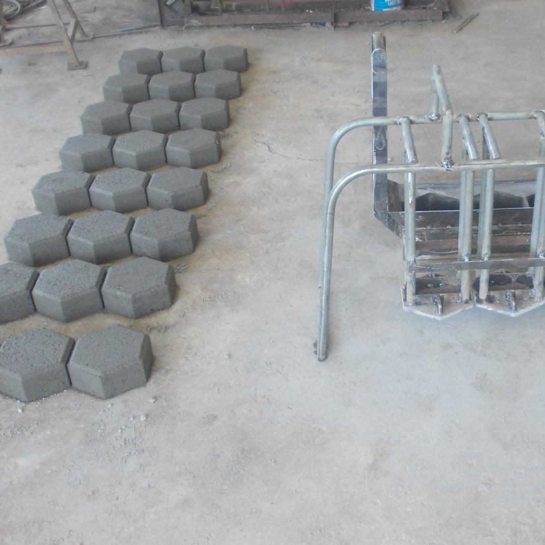 Paver Blocks Manual Machine Construction Industrial