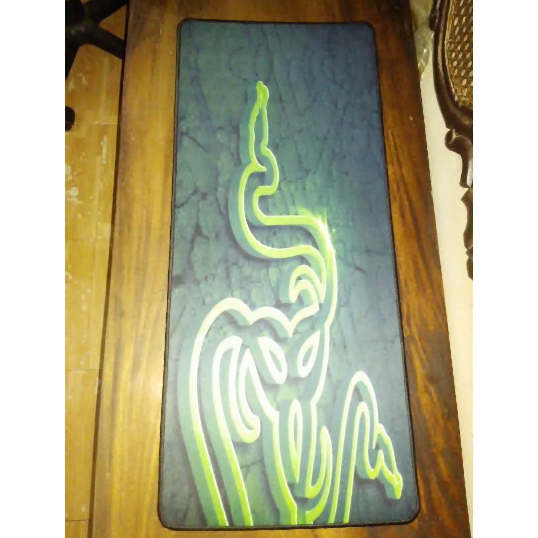 Razer Goliathus Speed Edition Gaming Mouse Pad Large (Category: Mouse & Mousepads) located in Cainta. Submitted by techtoysnmore (Listing ID 256000744, Image 2). Description: Razer Goliathus Speed Edition Gaming Mouse Pad Large Features: *Slick, taut weave for speedy mouse movements *Pixel-precise targeting and tracking *Optimized for all mouse sensitivities and sensors *Highly portable cloth-based design *Anti-fraying stitched frame *Anti-slip r
