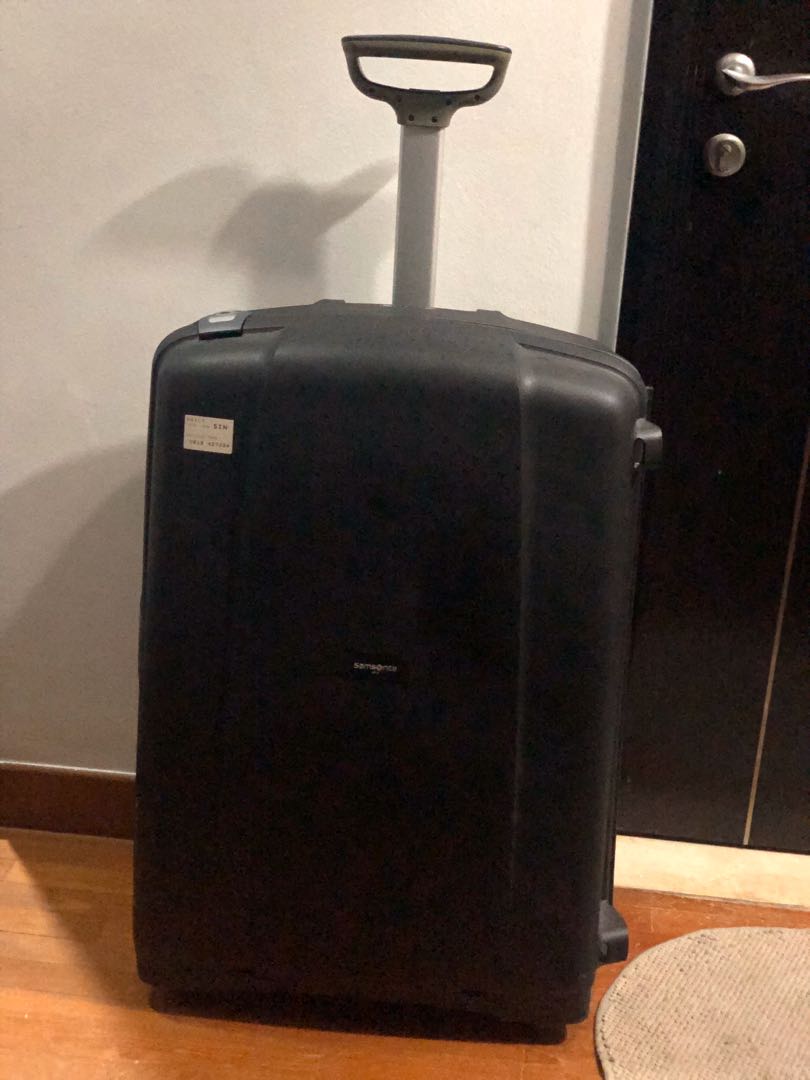Samsonite Aeris Comfort spinner 82cm with TSA lock