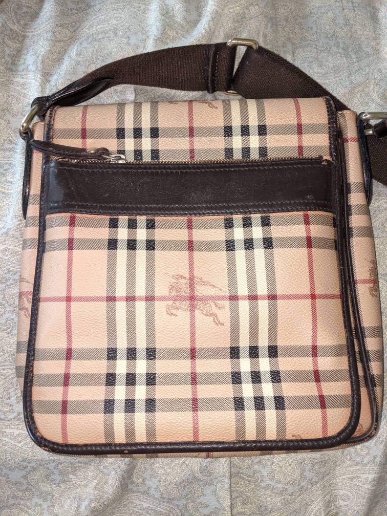 Vintage Burberry Men s Sling Bag Men s Fashion Bags Sling Bags on Carousell