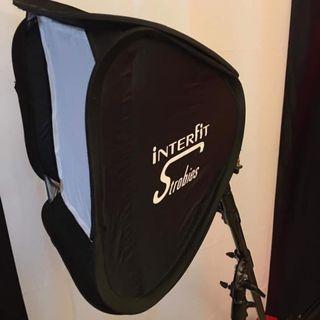 Interfit Strobies, mini softbox with Large Tilt Bracket and Ring