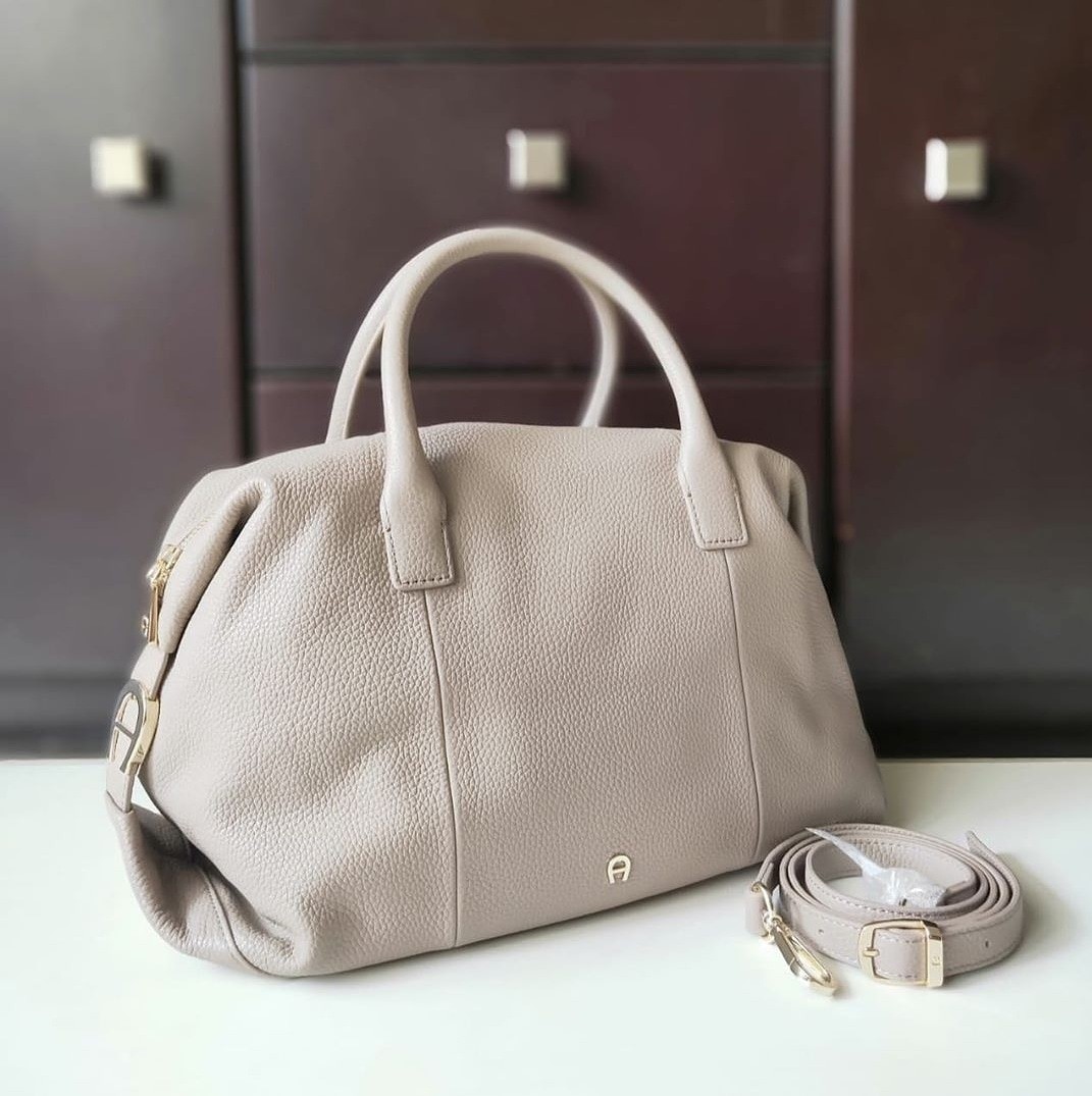 Aigner top roma satchel