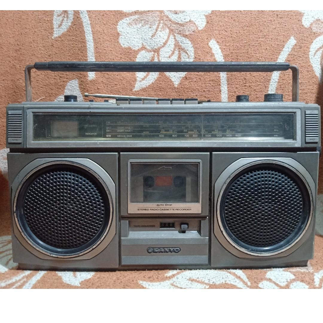 Antique Vintage Sanyo BoomBox Stereo Cassette Recorder, Hobbies & Toys