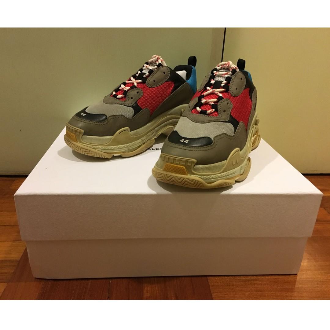 New in Balenciaga Triple S From HK$6525 Shop on Goxip