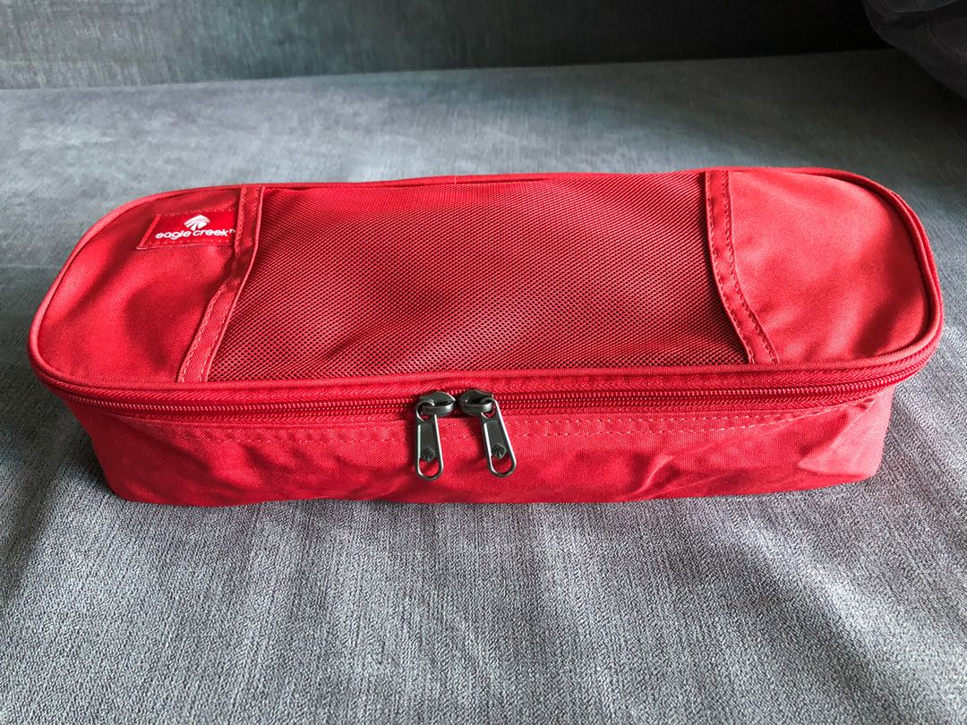 Eagle Creek Pack It Half Tube Cube Sports Equipment Other Sports Equipment and Supplies on Carousell