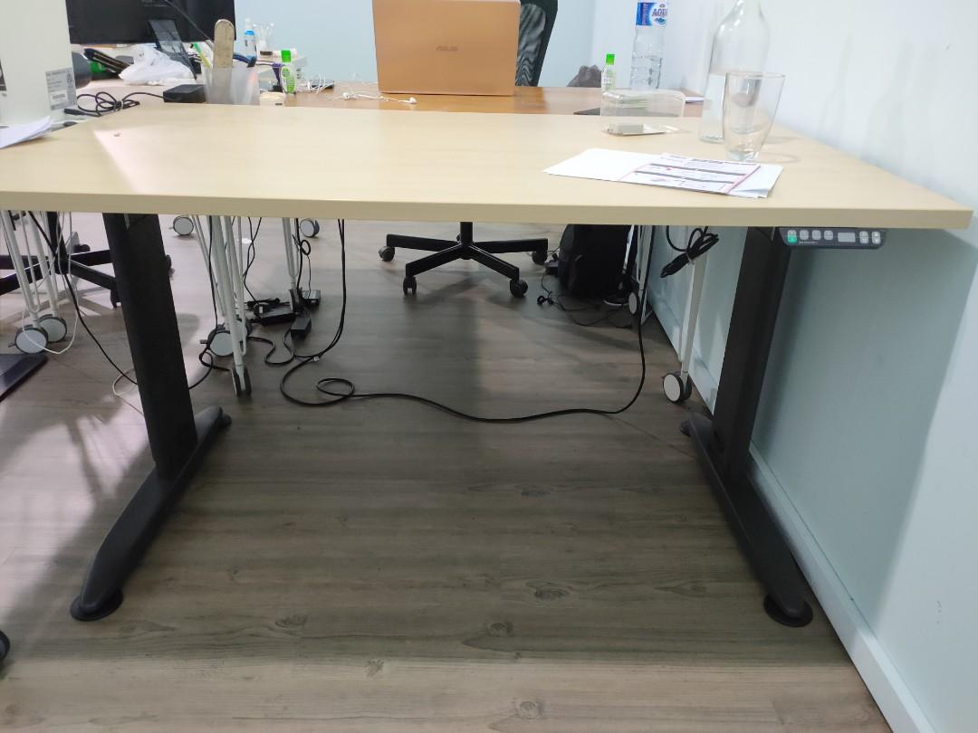 Height Adjustable Automatic Office Table, Furniture & Home Living ...