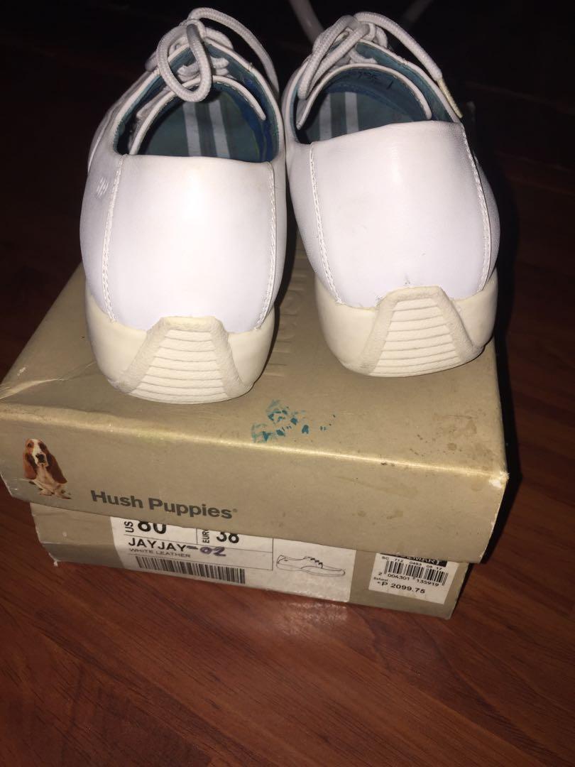 hush puppies nursing shoes