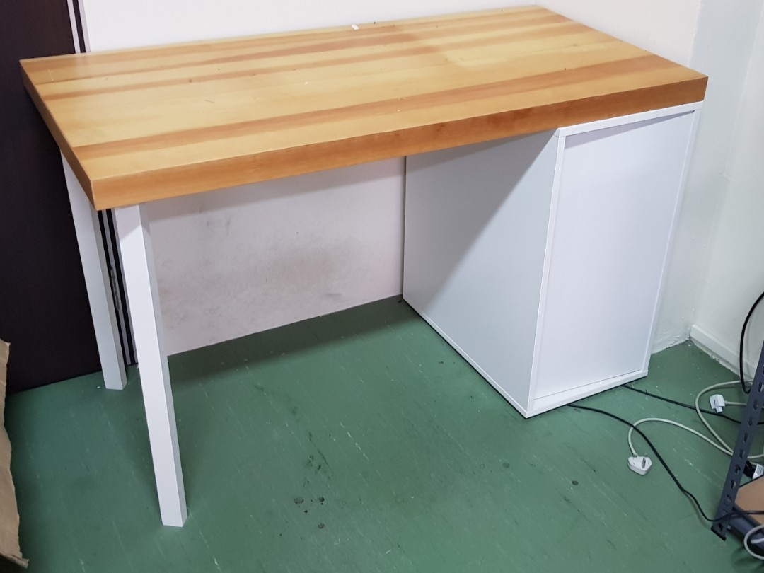Ikea tornliden sales desk