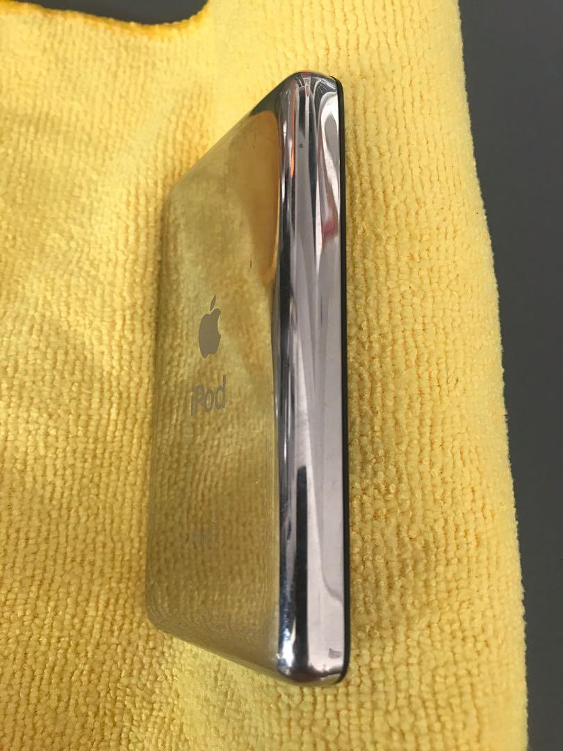 IPOD CLASSIC 80gb (APPLE) (Category: Portable Audio Accessories) located in Rizal. Submitted by eric_david (Listing ID 256125730, Image 2). Description: APPLE IPOD CLASSIC 80GB GOOD CONDITION NO ISSUE PADALA FROM CALIF..